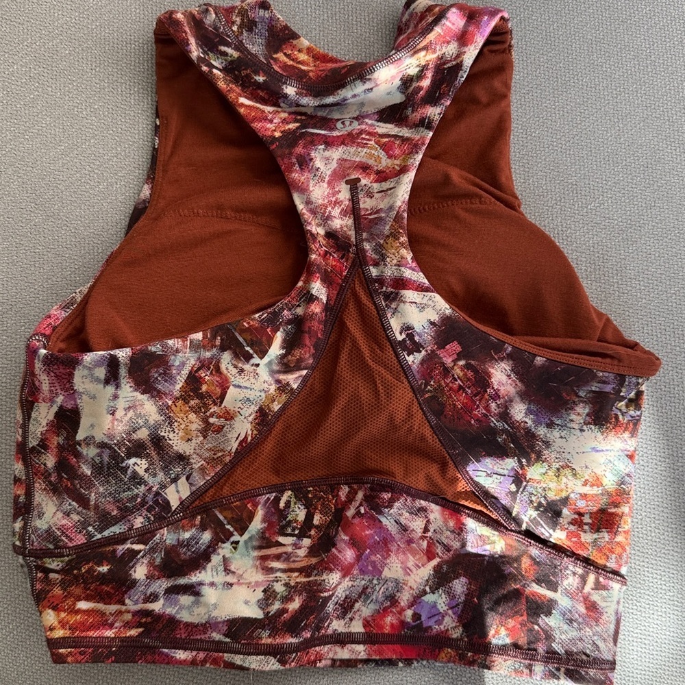 Lululemon Everlux and Mesh Cropped Tank Size 6 - Picture 3 of 8